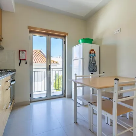 Apartamento T2 *